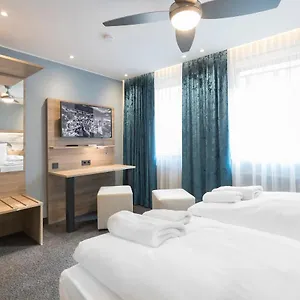 Aparthotel Riverview By Daspaul 